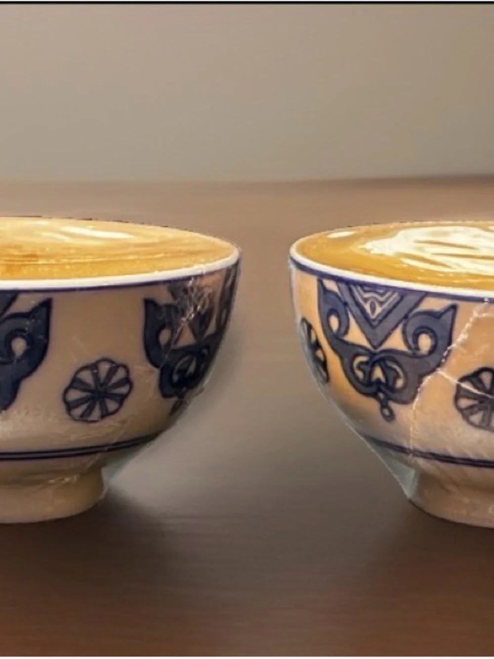 BOMBAY COMPANY Bowl In Candle Set Chinoiserie Blue White Porcelain- Vanilla
